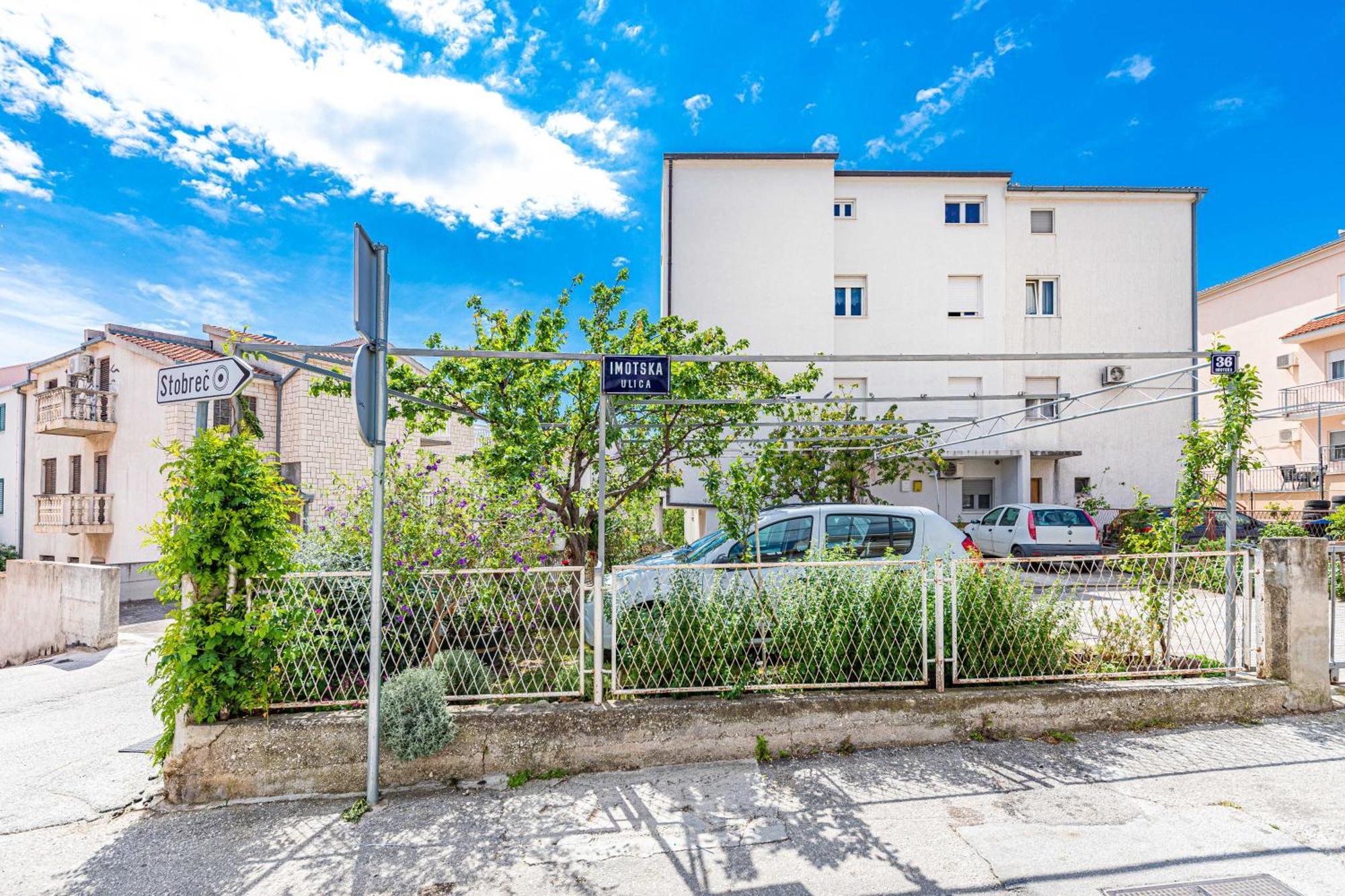 Apartments Iskra Stobrec Exterior photo