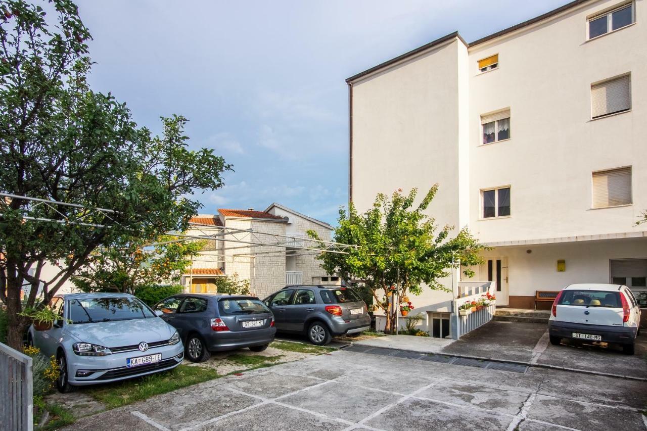 Apartments Iskra Stobrec Exterior photo